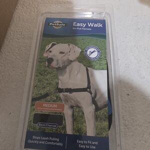 PetSafe Easy Walk Harness - Black/Gray
